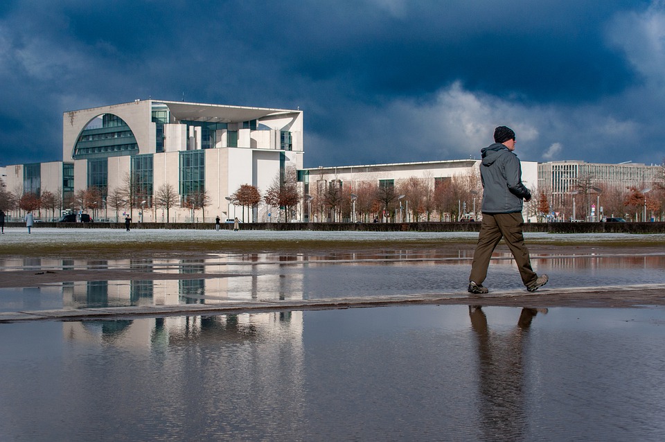 Mikrozensus 2024: 50.000 Bürgerinnen und Bürger müssen noch bis Jahresende mitmachen