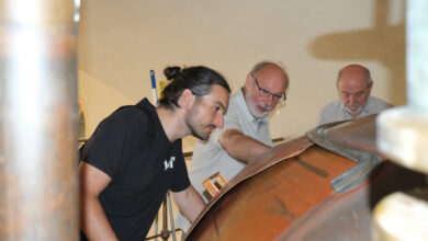 09.09.2024
				Podcast über die Museen im Landkreis TirschenreuthMit den Ohren ins MuseumMuseum mal anders! Das haben sich die beiden Journalisten Ralph Würschinger und Lukas Fleischmann mit ihrem Podcast „BITTE…