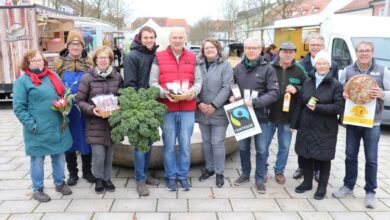 Beliebt und immer donnerstags: der Tirschenreuther Wochenmarkt 
                        
                    

                    

                    
                    
                        
                            
                            
                            
                                2024-11-11
                                
                            
                        

                            
                                
                                Wirtschaft