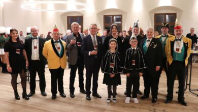 Beginn der neuen Faschingssession
                        
                    

                    

                    
                    
                        
                            
                            
                            
                                2024-11-12
                                
                            
                        

                            
                                
                                Kultur und Tourismus